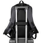Multifunktionaler Laptop-Rucksack mit ergonomischem Design und schützender Polsterung