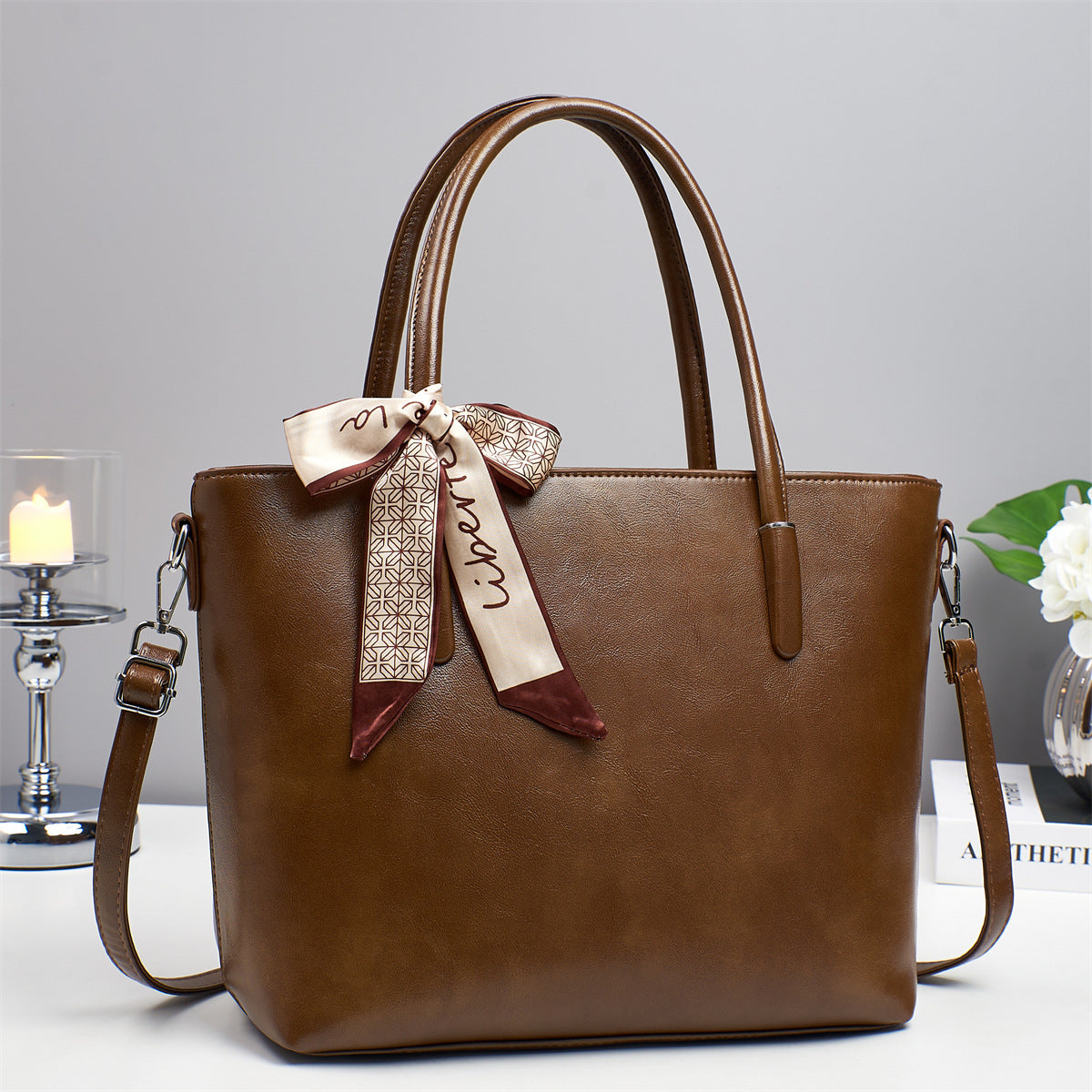 Damen elegante Schultertasche mit verspieltem Schleifenakzent