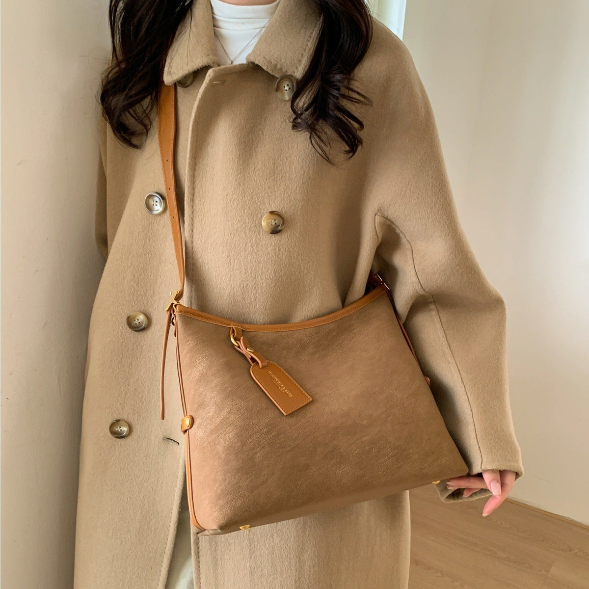Damen elegante Schultertasche aus weichem Leder
