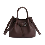 Frauen Designer Bucket Bag mit verspieltem Tier-Charm