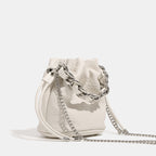 Damen Mini Rucksack Tasche mit elegantem Kettenhenkel und feiner Textur