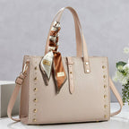 Damen elegante Tragetasche mit goldenen Nieten und modischem Schal