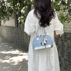 Damen Mini-Handtasche mit Tieranhänger und modischem Denim