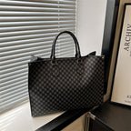 Damen elegante Tragetasche mit hochwertigem Monogramm-Design