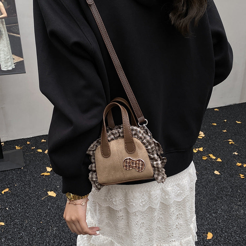 Damen Mini Hobo Tasche mit verspieltem Rüschendesign