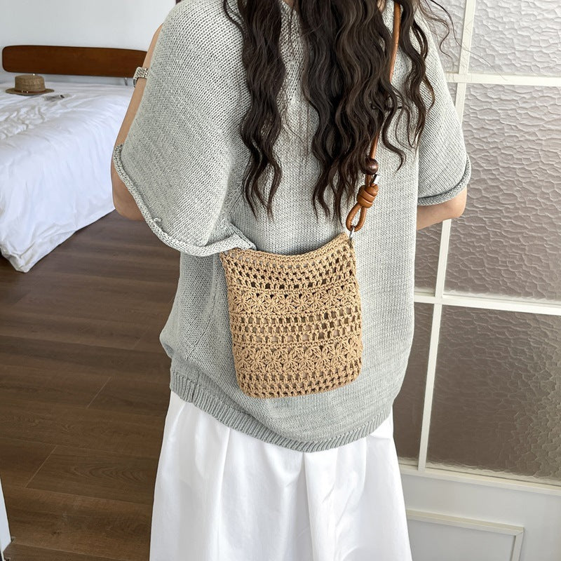 Damen gehäkelte Schultertasche mit dekorativen Details