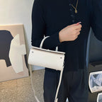 Damen elegante Schultertasche mit abnehmbaren Schulterriemen