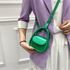 Damen Mini-Handtasche mit elegantem Kettenakzent