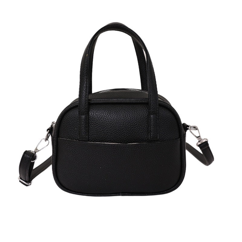 Damen Mini-Handtasche mit verspieltem Tieranhänger