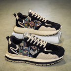 Damen sportliche Sneakers mit einem einzigartigen Textildesign und gepolsteter Sohle