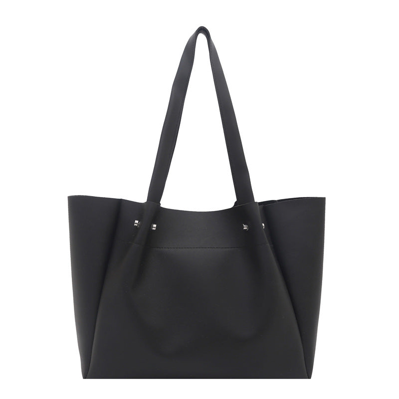 Damen-Umhängetasche mit elegantem minimalistischen Design und stabilen Tragegriffen