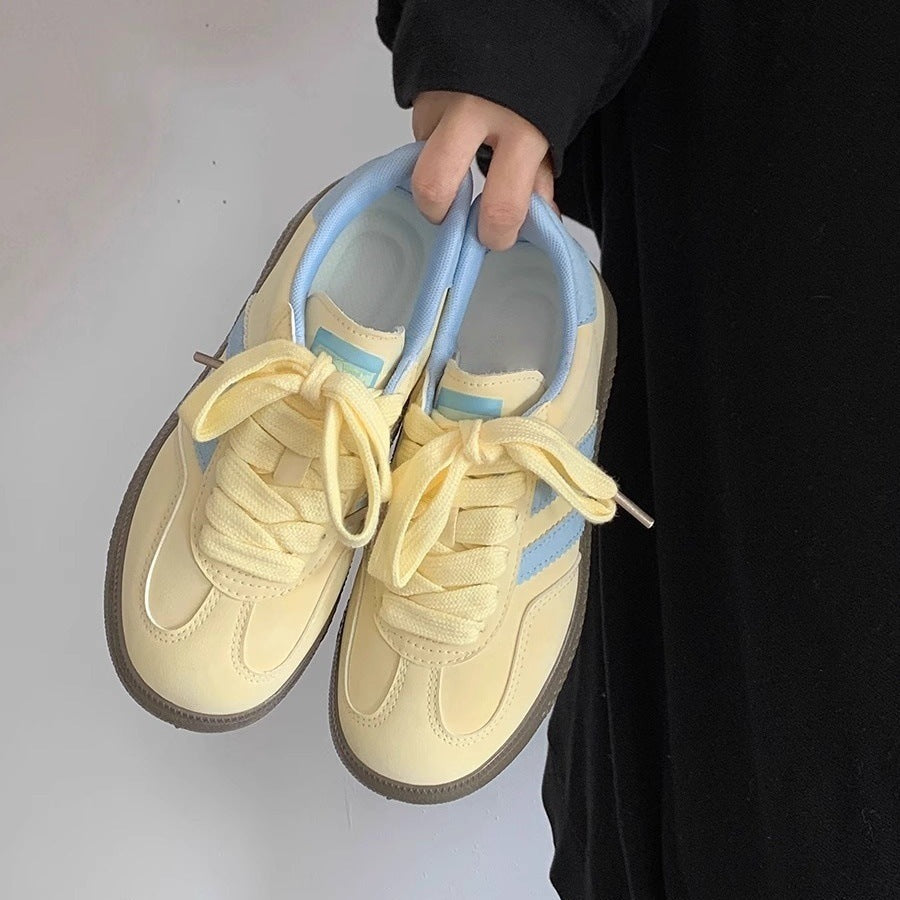 Damen Sneaker mit weichem Obermaterial und trendigen Farbakzenten