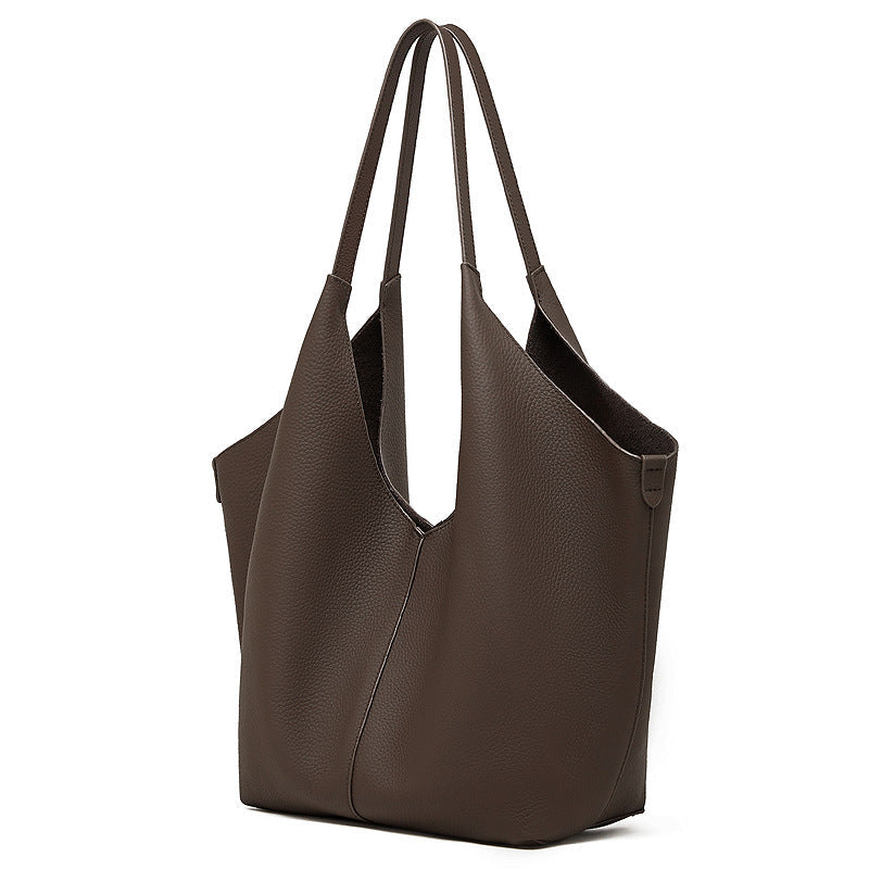 Damen-Tote-Bag im modernen minimalistischen Design mit großzügiger Innenaufteilung