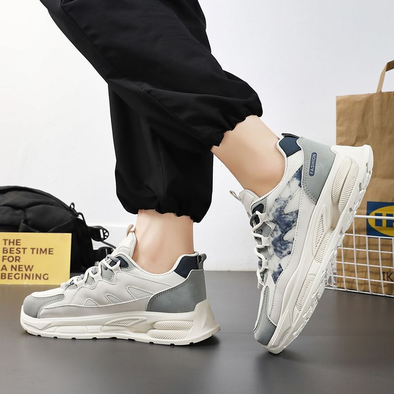 Frauen Sport Schuhe mit einem raffinierten Dämpfungssystem