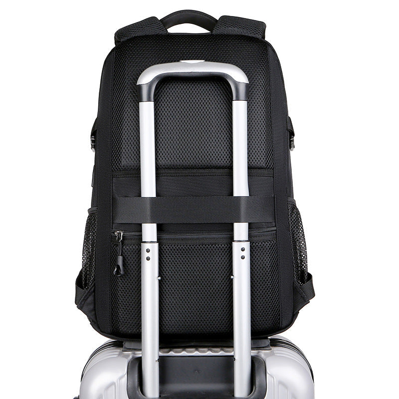 Rucksack mit wasserabweisendem Material und gepolstertem Laptopfach