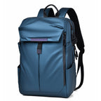 Urban-Rucksack mit wasserdichtem Material und innovativem Stauraum