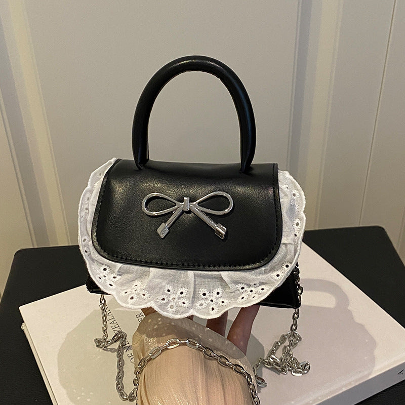Damen Mini-Handtasche mit Rüschendetail