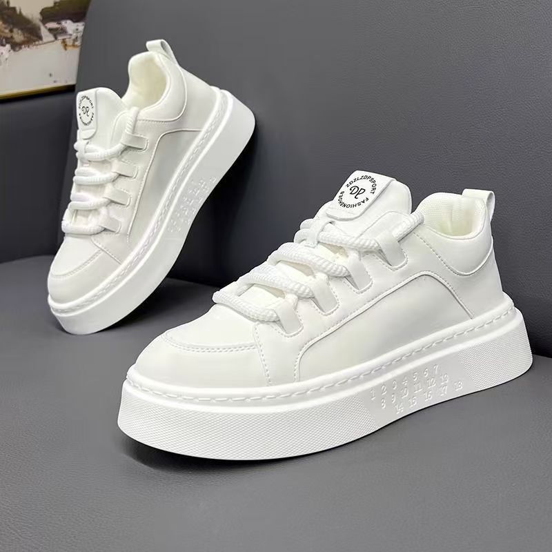 Mode-Sneaker für Frauen mit hoher Plateausohle