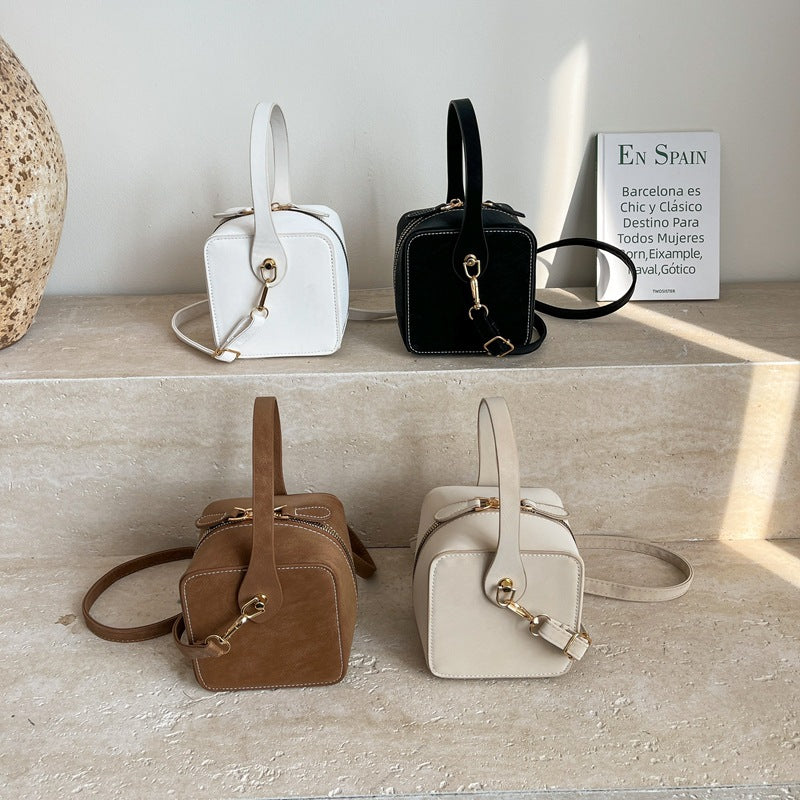 Damen Mini-Handtasche mit abnehmbarem Schulterriemen und elegantem Klappenverschluss