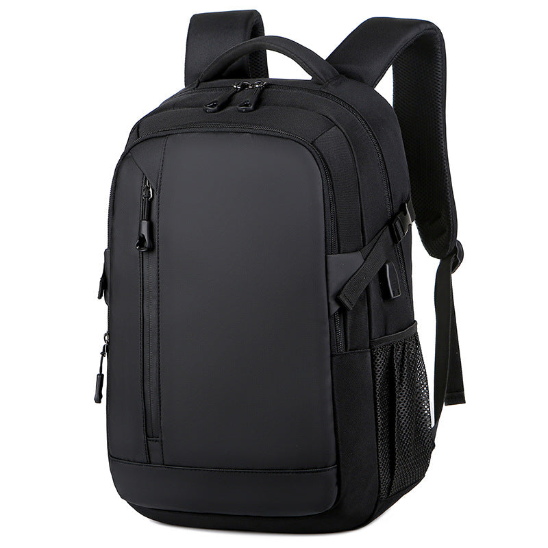 Rucksack mit wasserabweisendem Material und gepolstertem Laptopfach