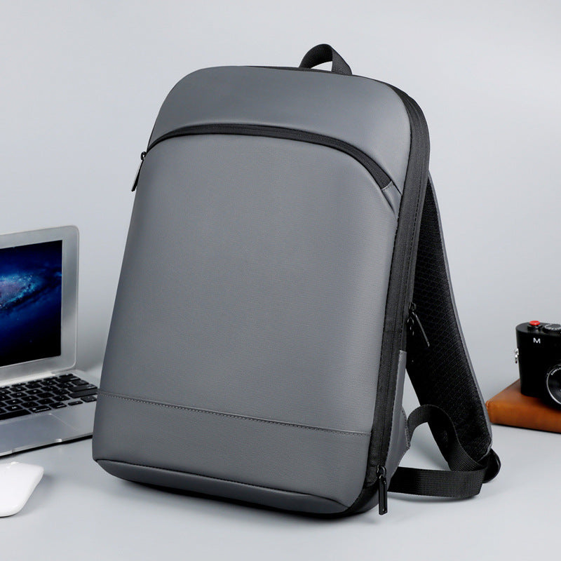 Elegante Laptop-Rucksack mit innovativem Material und ergonomischem Design