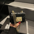 Damen Mini-Handtasche mit eleganten Metalldetails