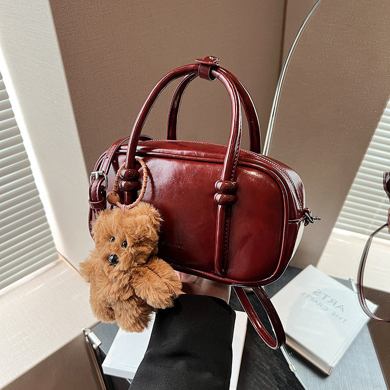 Damen Mini-Handtasche mit charmantem Bärenanhänger