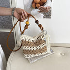 Damen gehäkelte Schultertasche mit dekorativen Details