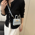 Damen Mini-Tasche mit elegantem Krokodil-Look und goldenen Akzenten
