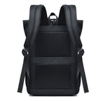 Eleganterer und funktionalerer Rucksack mit verstärkten Tragegurten