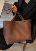 Geräumige Damen-Schultertasche aus weichem Leder