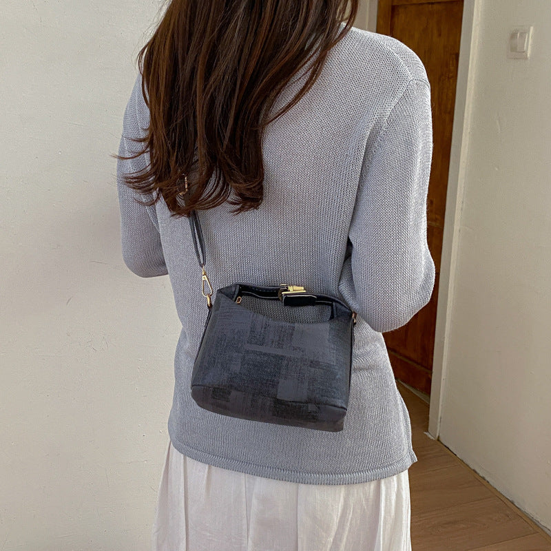 Damen Mini-Handtasche im modernen Design