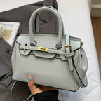 Damen Mini-Handtasche mit stylish Detail