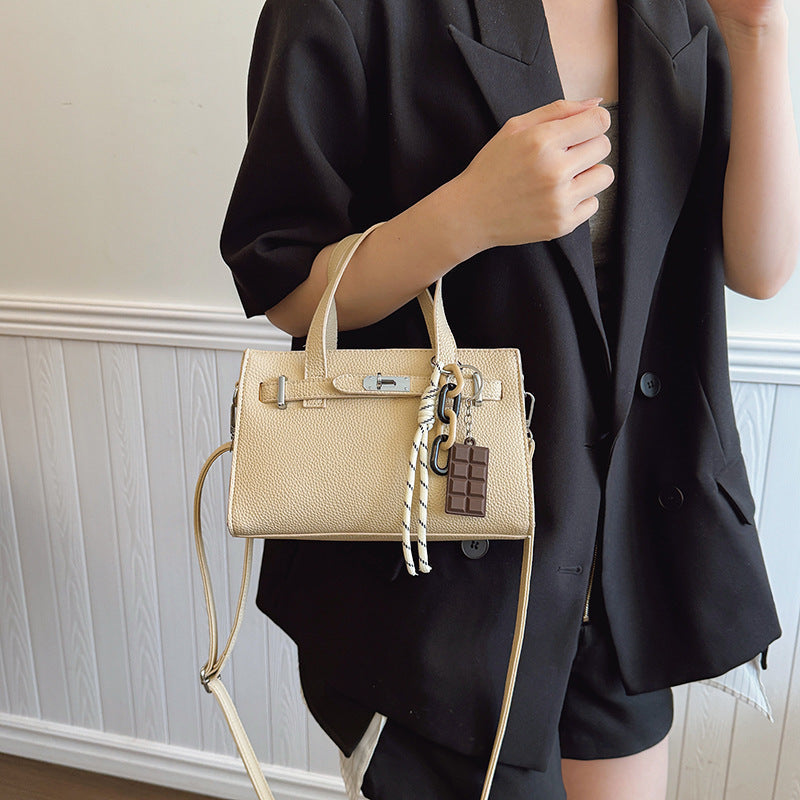 Damen elegante Minitasche mit abnehmbarem Anhänger