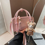 Damen Mini-Handtasche mit süßem Bärenanhänger