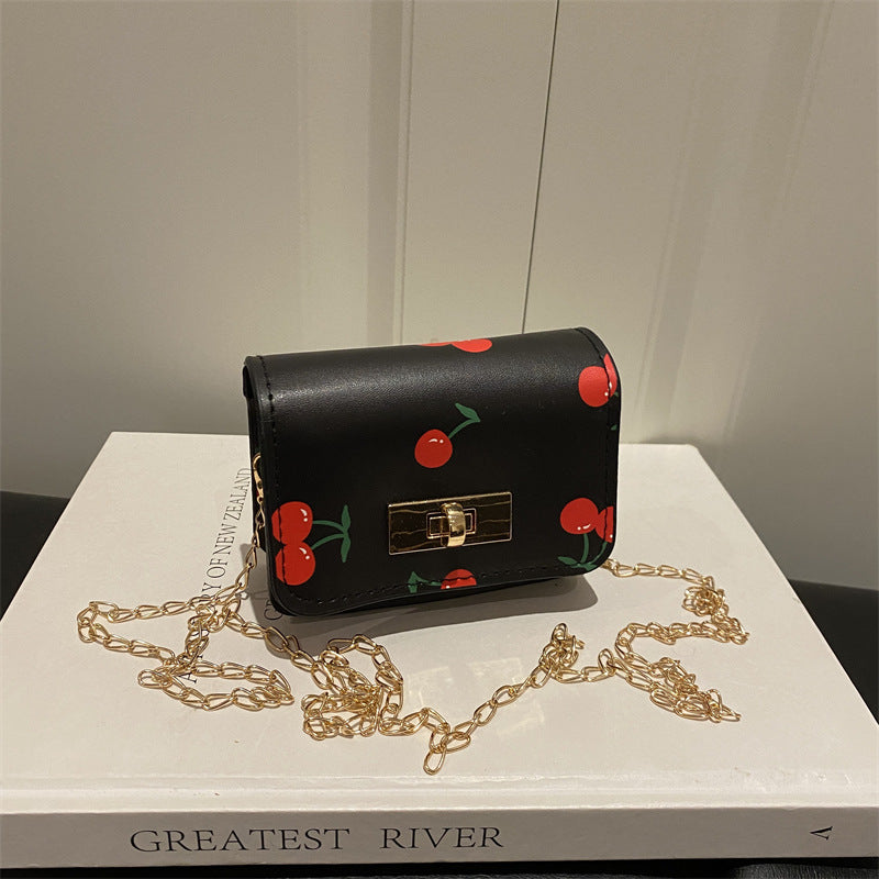 Damen Mini Clutch mit fruchtigem Kirschdesign
