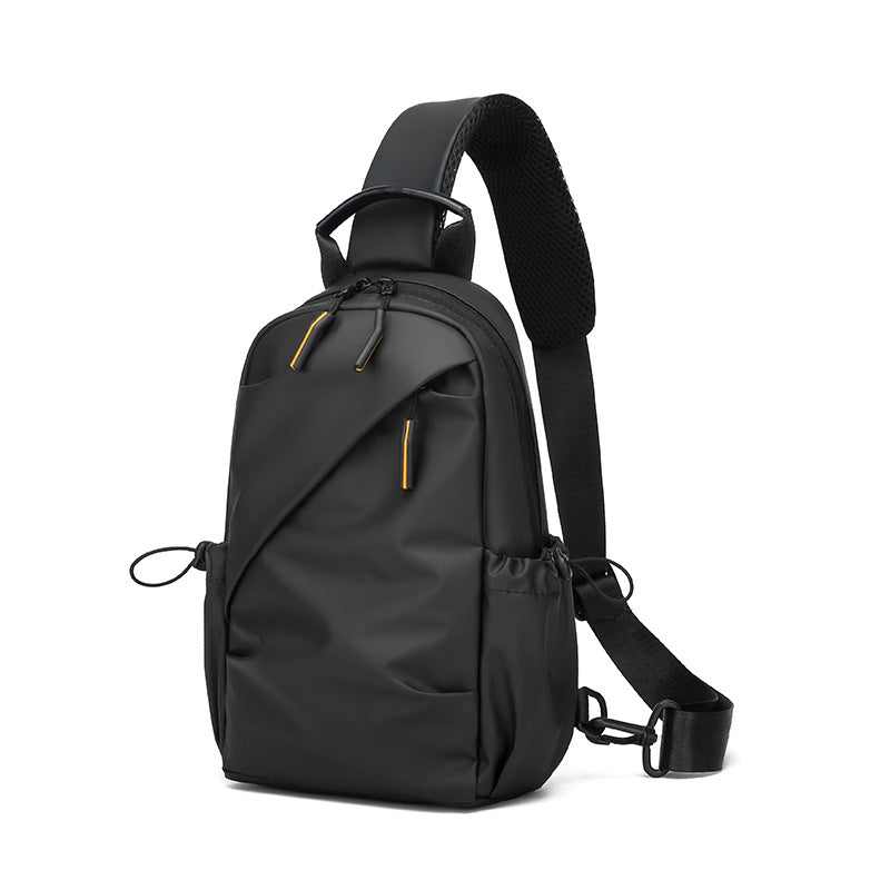 Sling-Rucksack mit flexibler Fächeraufteilung und wasserabweisendem Material