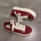 Frauen Sportliche Sneakers mit Weichem Wildleder und Strapazierfähigem Elastischem Verschluss