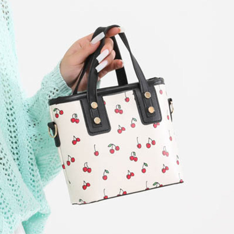 Damen Mini-Handtasche mit fruchtigem Kirschdesign