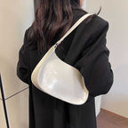 Elegante Schultertasche für Damen mit schlichter Form von Nord Bags