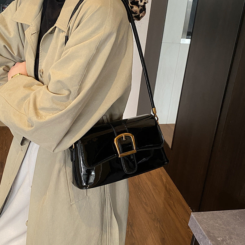 Damen Schultertasche mit abnehmbarem Trageriemen und eleganter Verschluss