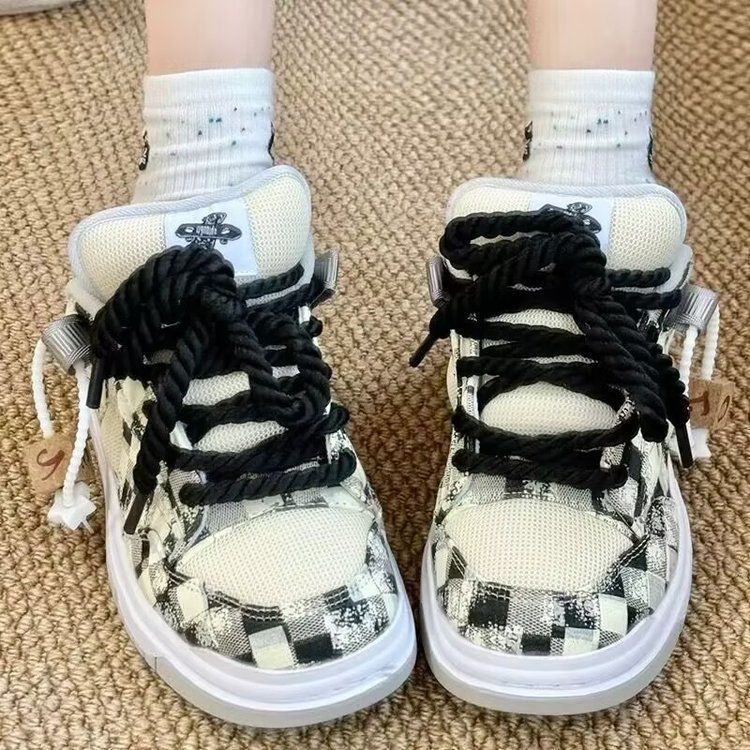 Damen Urban Sneaker mit innovativer Schnürung und zusätzlicher Dämpfungsohle