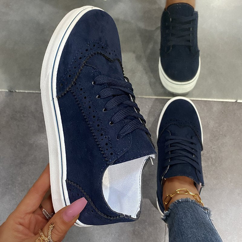 Damen elegante Sneakers mit modischem Brogue-Design