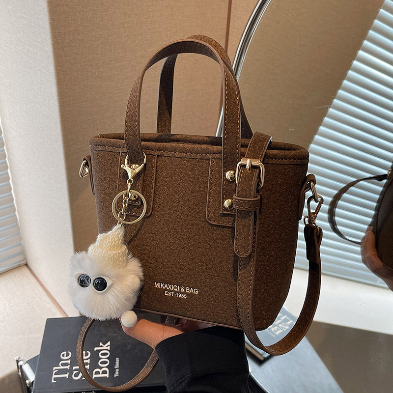 Damen Mini Tasche mit abnehmbarem Plüschanhänger