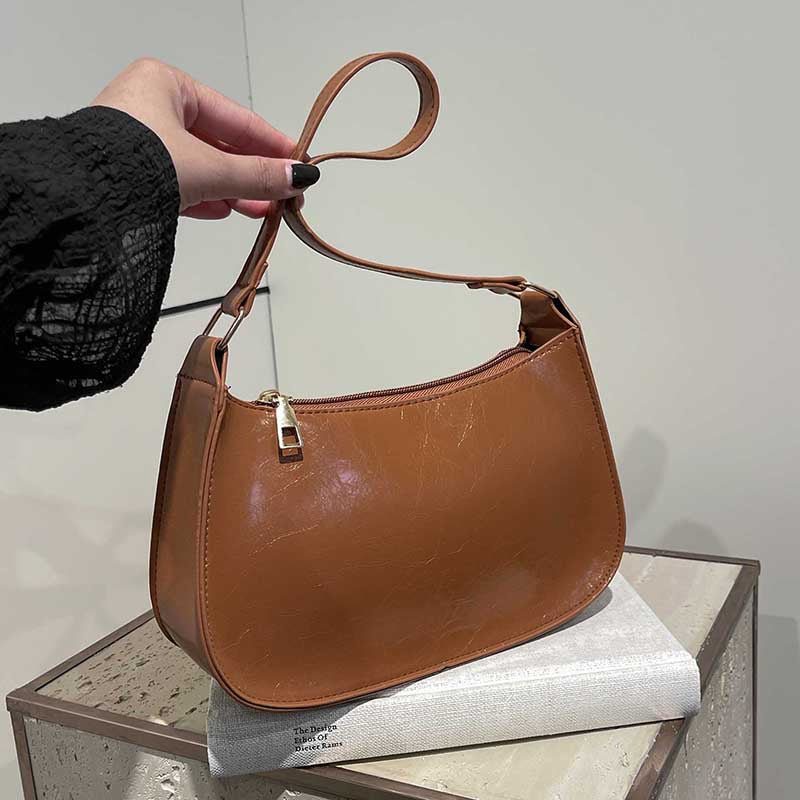 Elegante Schultertasche für Damen mit schlichter Form von Nord Bags