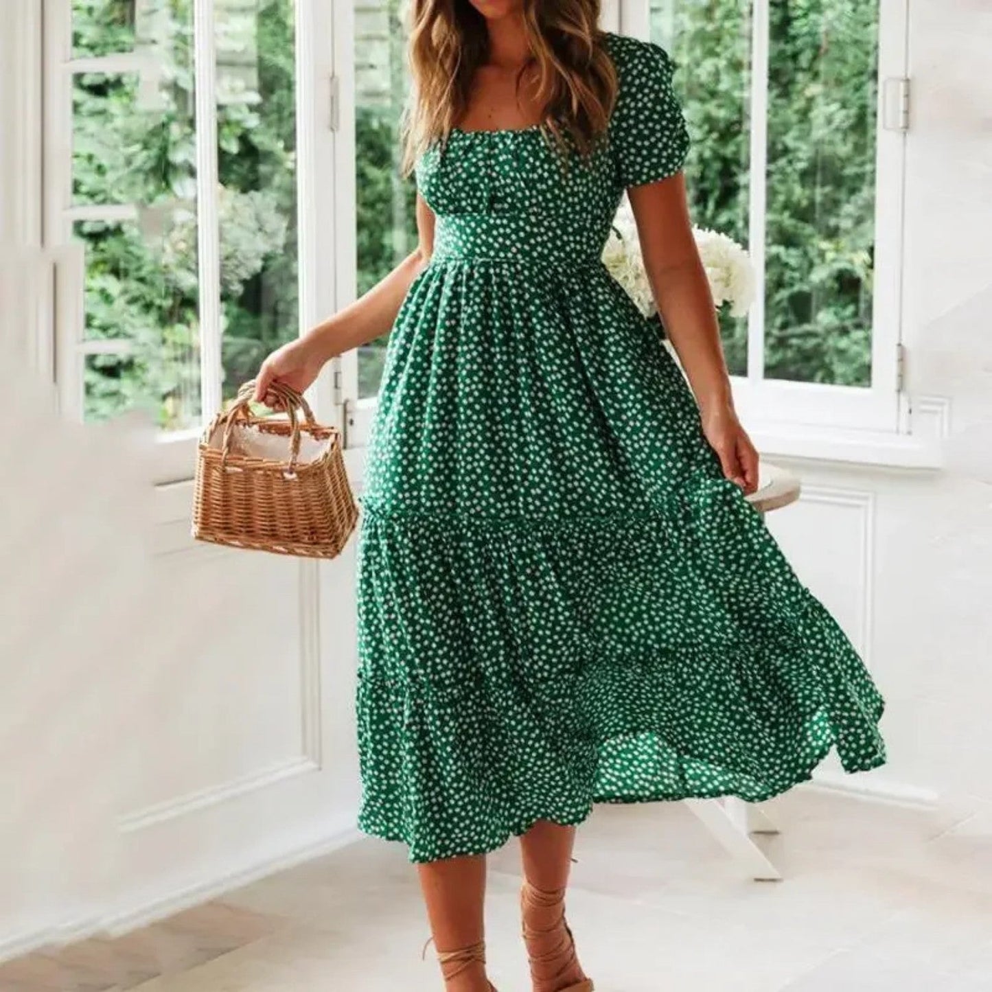 ModeParisienne® Robe d'été légère imprimée verte avec col en U