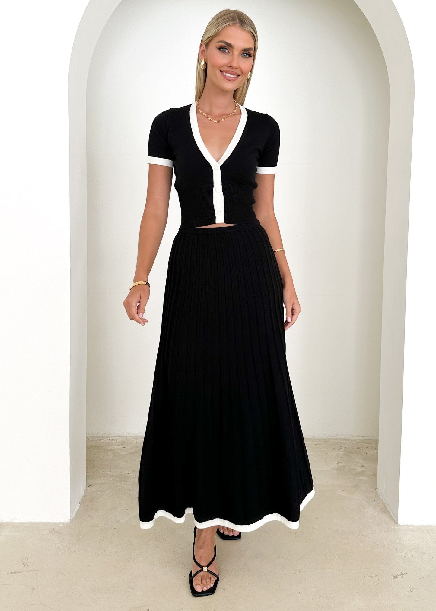 Robe classique noir