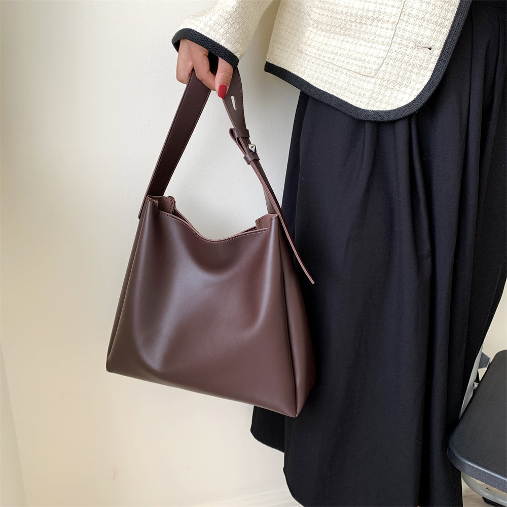 Hochwertige Handtasche für Frauen Große Kapazität Schultertasche Einfarbig Breiter Riemen Weiches PU-Leder