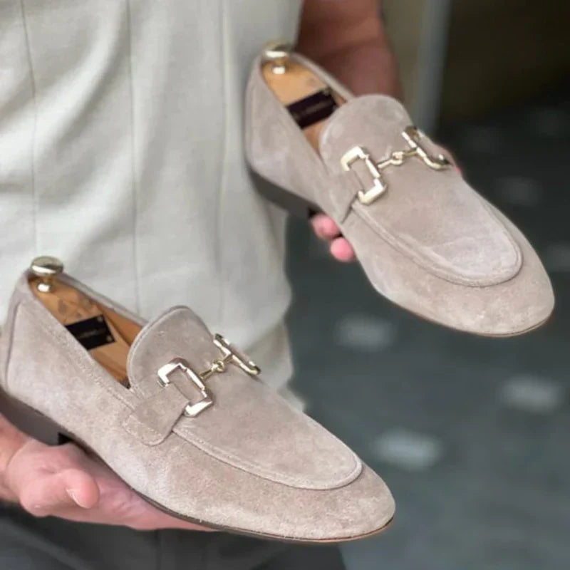 Mocassins en daim avec boucle en métal