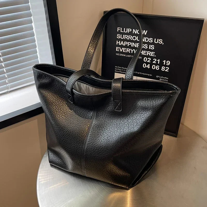 Große trendige Tote Bag aus Leder